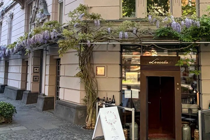 Weinbistro L'escalier in Köln: Menu Surprise mit Weinbegleitung im Belgischen Viertel