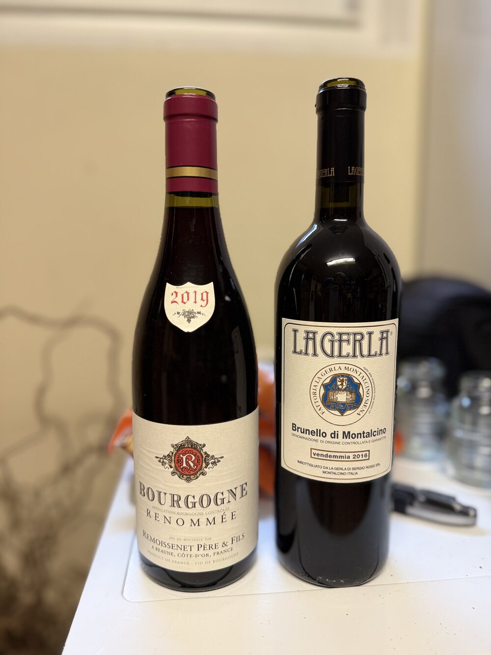 Remoissenet Bourgogne Renommée 2019 und La Gerla Brunello di Montalcino 2016 nebeneinander
